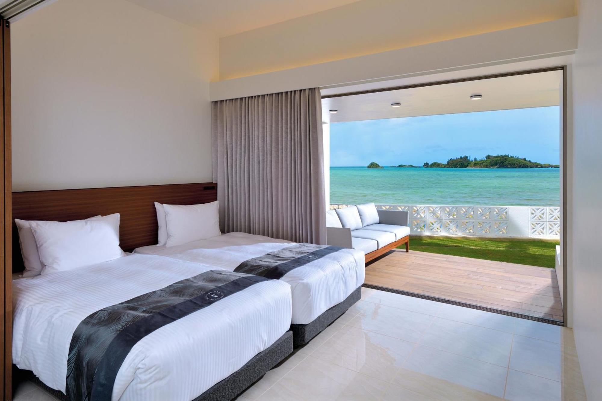 Villa Valiosa On The Beach Onna Exterior photo